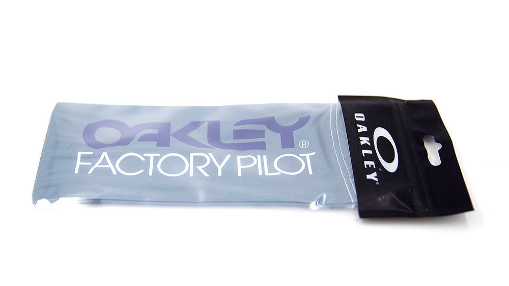 Oakley Grips Grey Microfibre Case