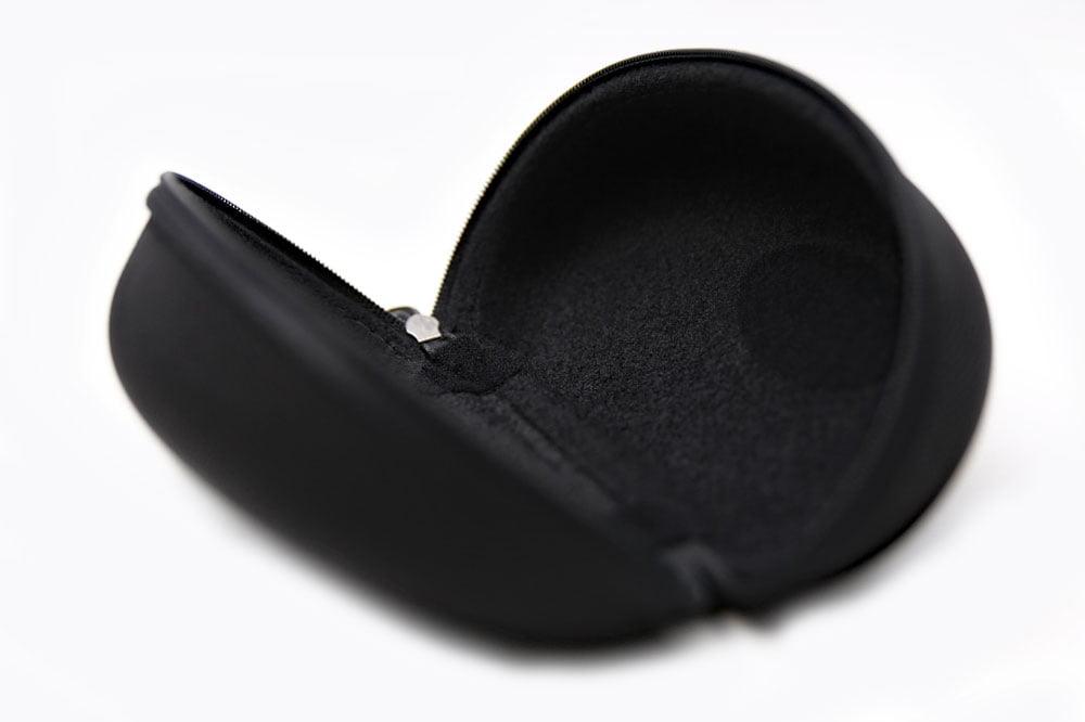 Oakley Large Sport Vault/Case Black (1670AT)