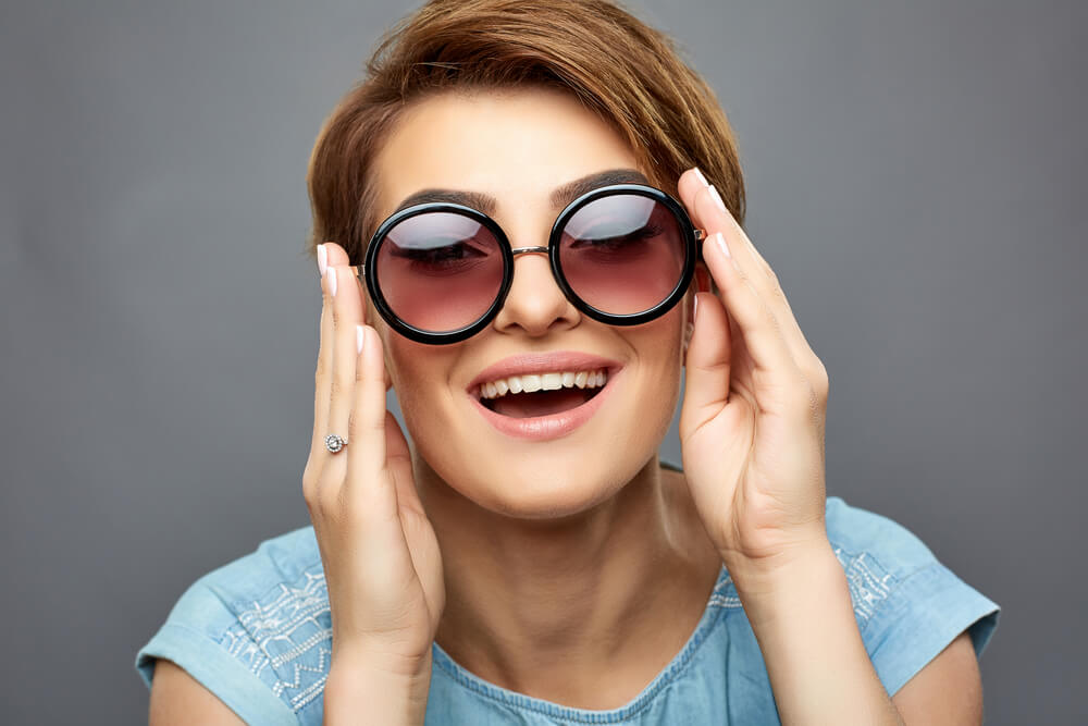 Choose the Right Sunglasses for Your Face Shape