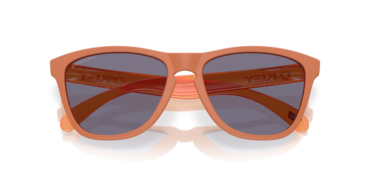 Oakley Frogskins Matte Ginger Prizm Grey (9013 M1)