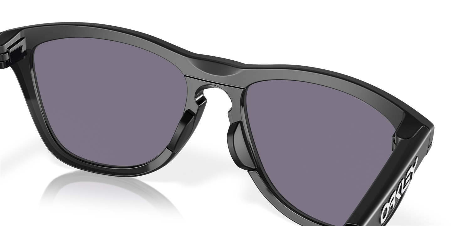 Oakley Frogskins Range Matte Black Prizm Grey (9284 11)