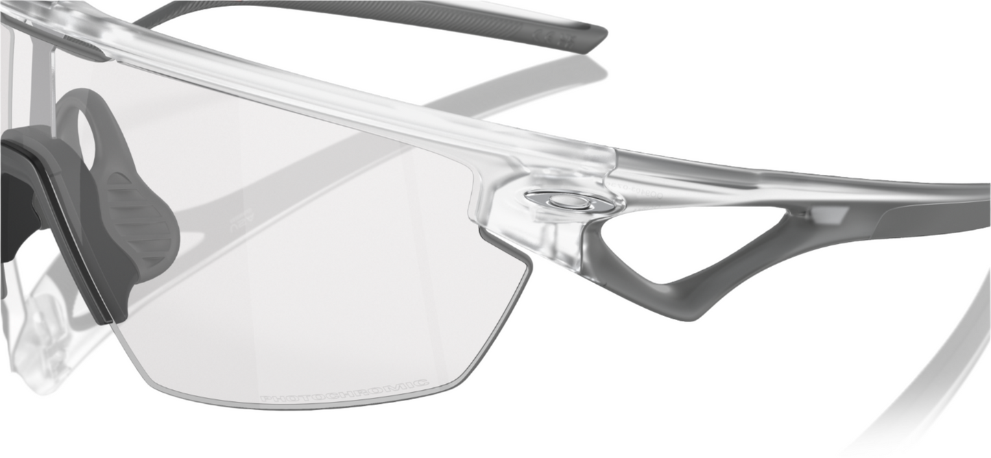 Oakley Sphaera Matte Clear Clear to Black Photochromic (9403 07)