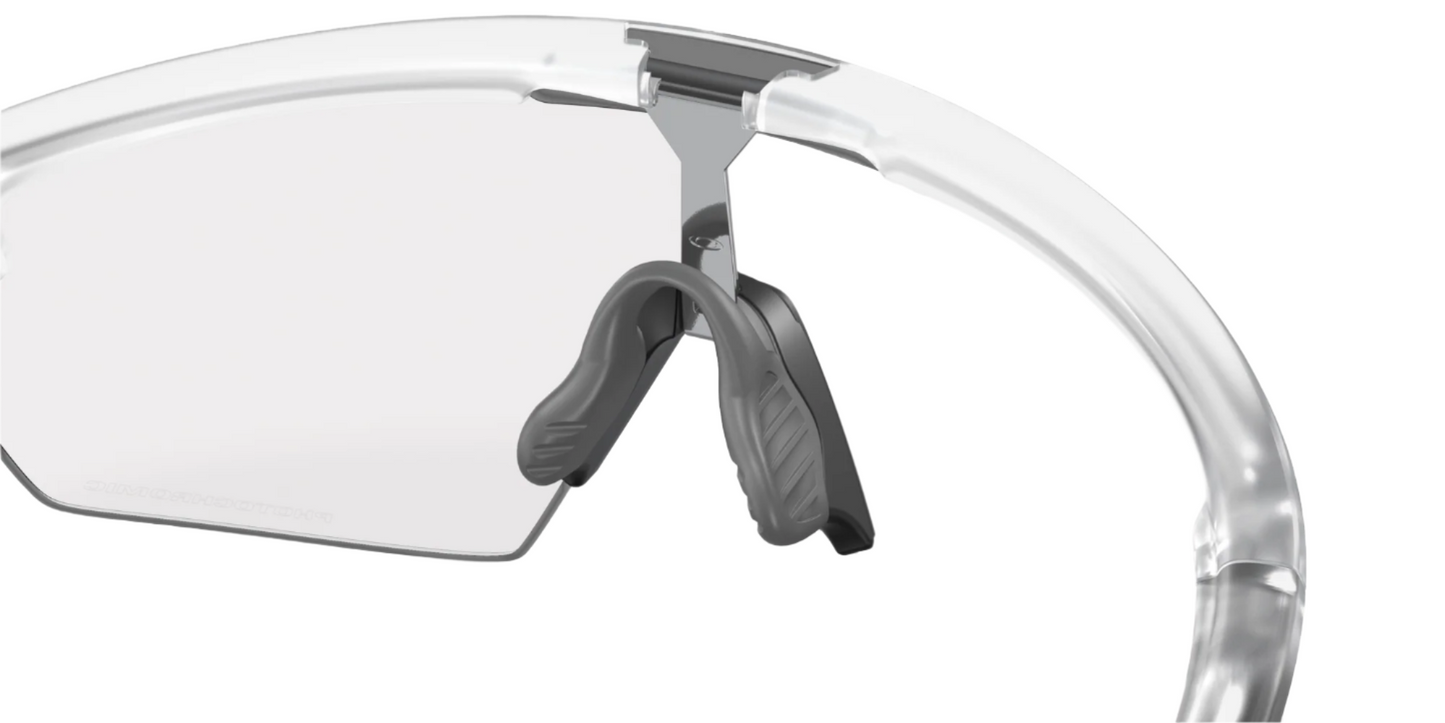 Oakley Sphaera Matte Clear Clear to Black Photochromic (9403 07)