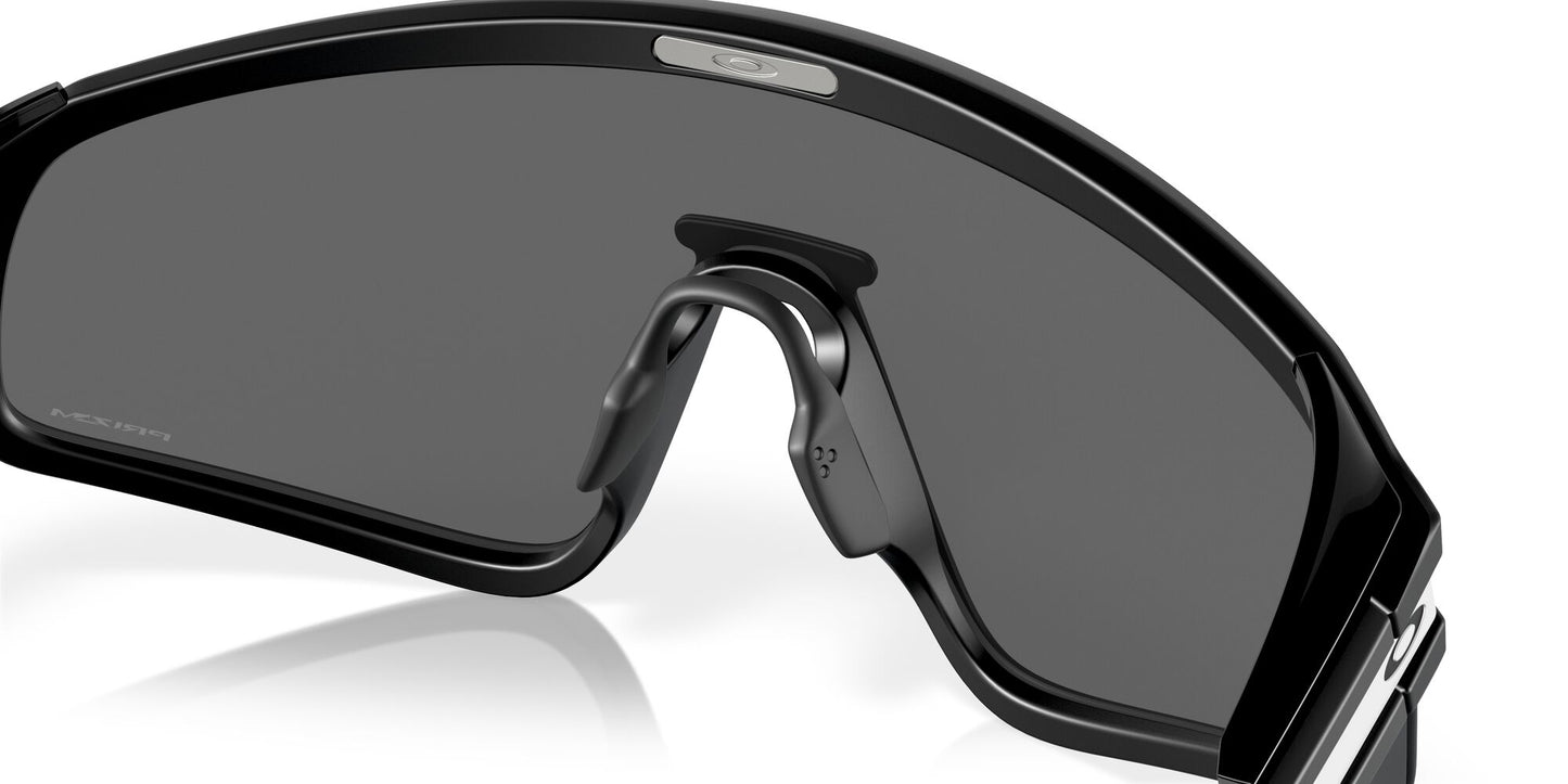 Oakley Latch Panel Matte Black Prizm Black (9404 01)