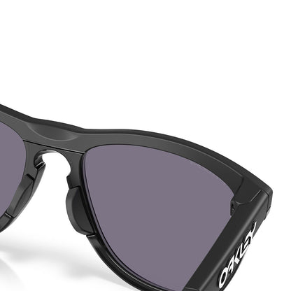 Oakley Frogskins Range XL Matte Black Prizm Grey OO9503 06 (58)