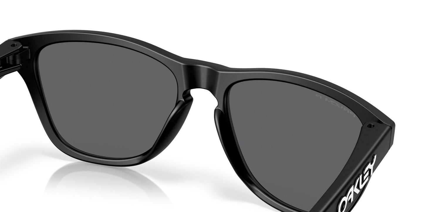 Oakley Frogskins S Polarised Matte Black Prizm Black (9508 06)