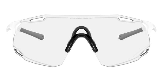 Oakley Cybr Dyno Matte White Clear To Black Iridium Photochromic OO9513D 01 (39)