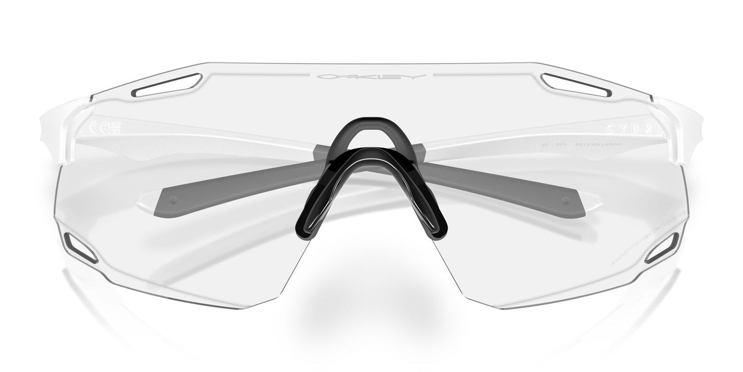 Oakley Cybr Dyno Matte White Clear To Black Iridium Photochromic OO9513D 01 (39)