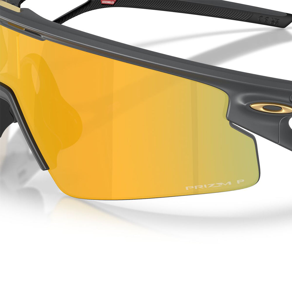 Oakley Sphaera Strike Polarised Matte Carbon Prizm 24K OO9531 03 (37)