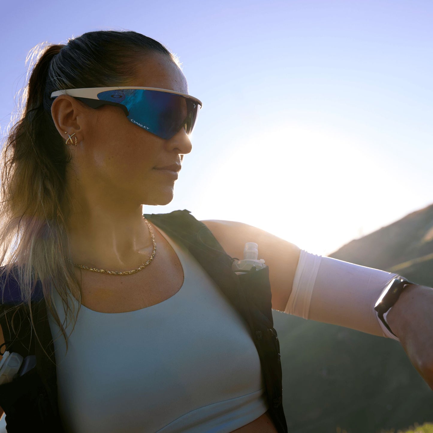 Oakley Meta Vanguard Matte White Prizm Sapphire OW8001 06 (52)
