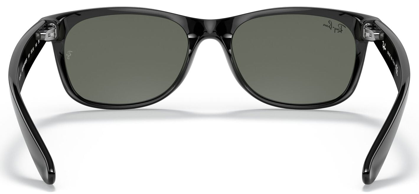 Ray-Ban 2132 New Wayfarer Black G-15 Green RB2132 901 (52)