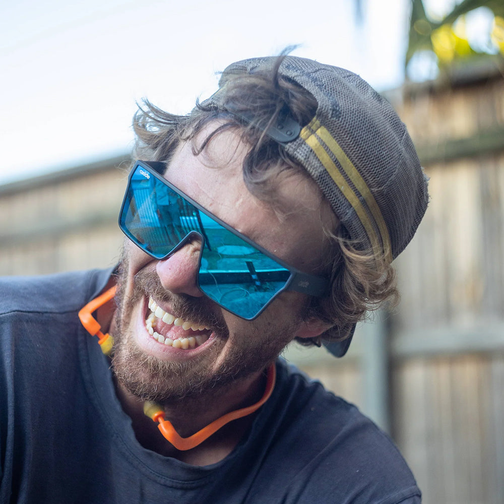 Oxide Nova Polarised Matte Black Blue Mirror (142)