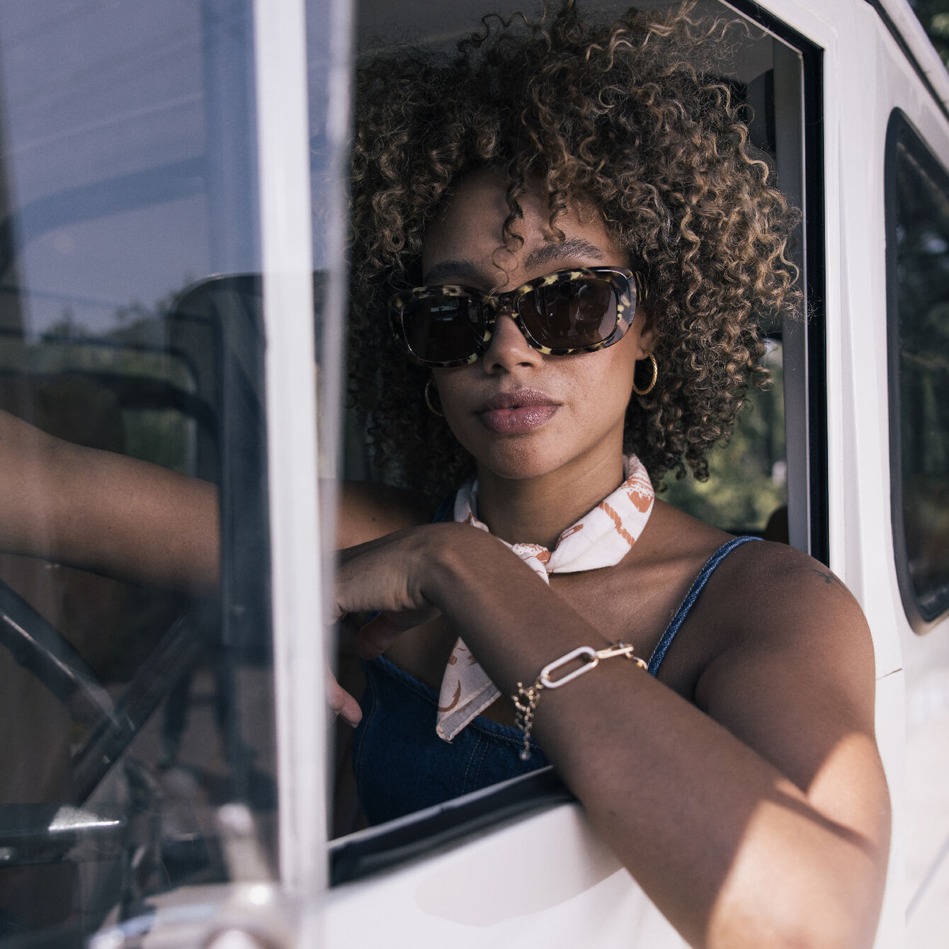 Serengeti Bianca Nova Polarised Shiny Tortoise Burgundy & Honey Glass Drivers (749003)